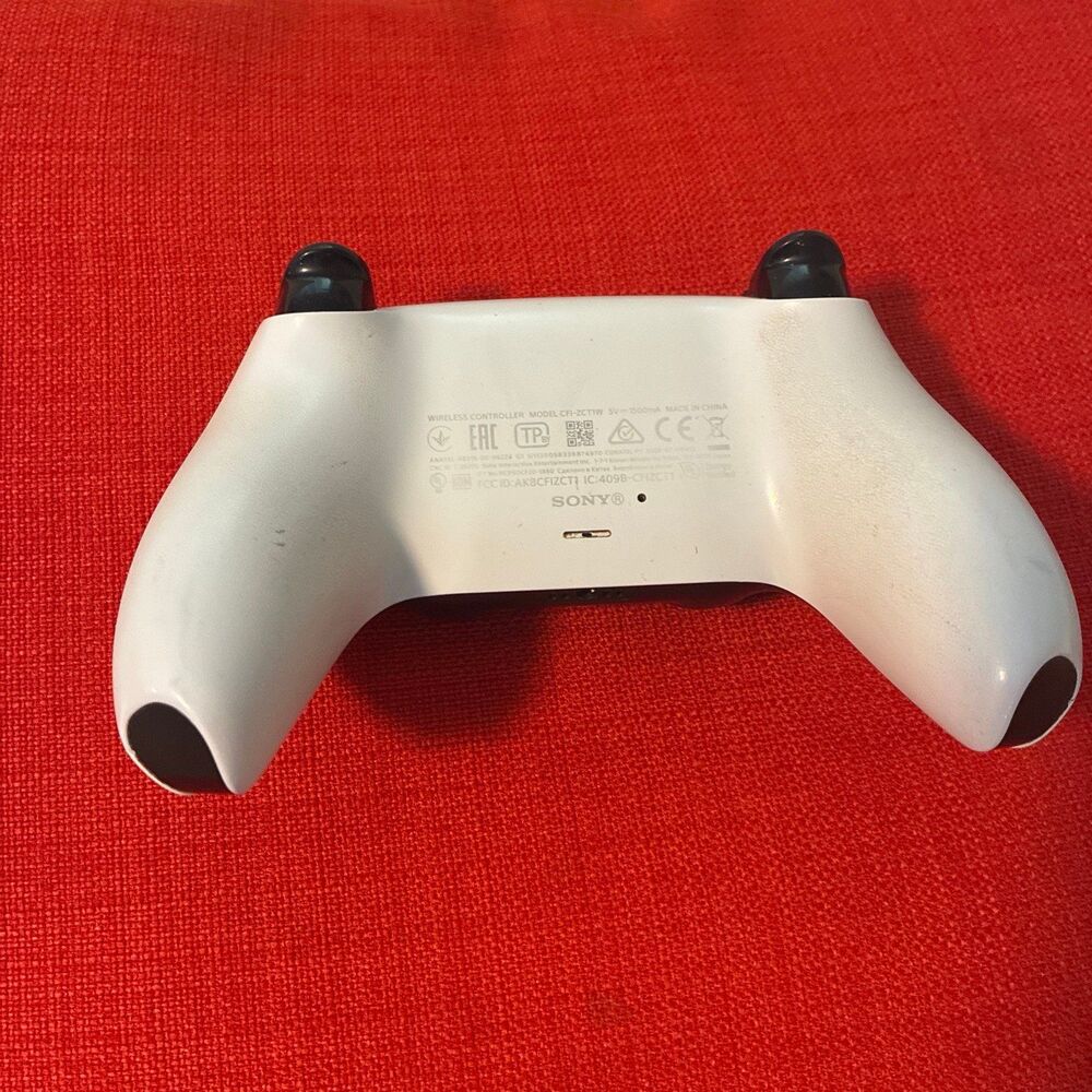 Sony PlayStation 5 PS5 DualSense Wireless Controller White - Picture 4 of 6